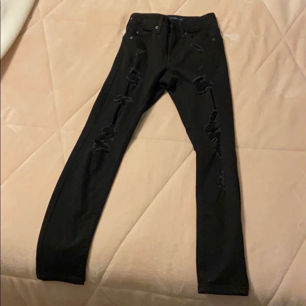 Black ripped jeans. Size 000!!!